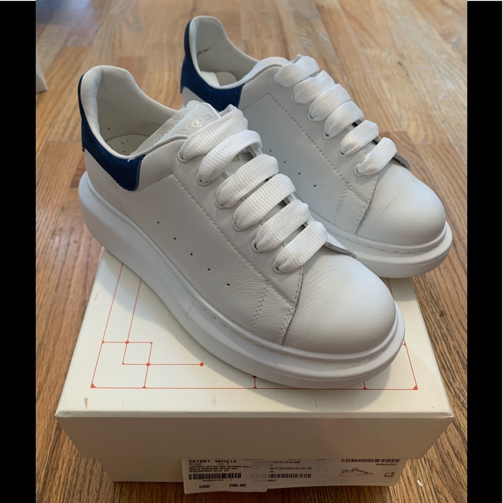 Alexander McQueen kids sneaker .. sz 33 ( US 1 1/2 ) lightly worn